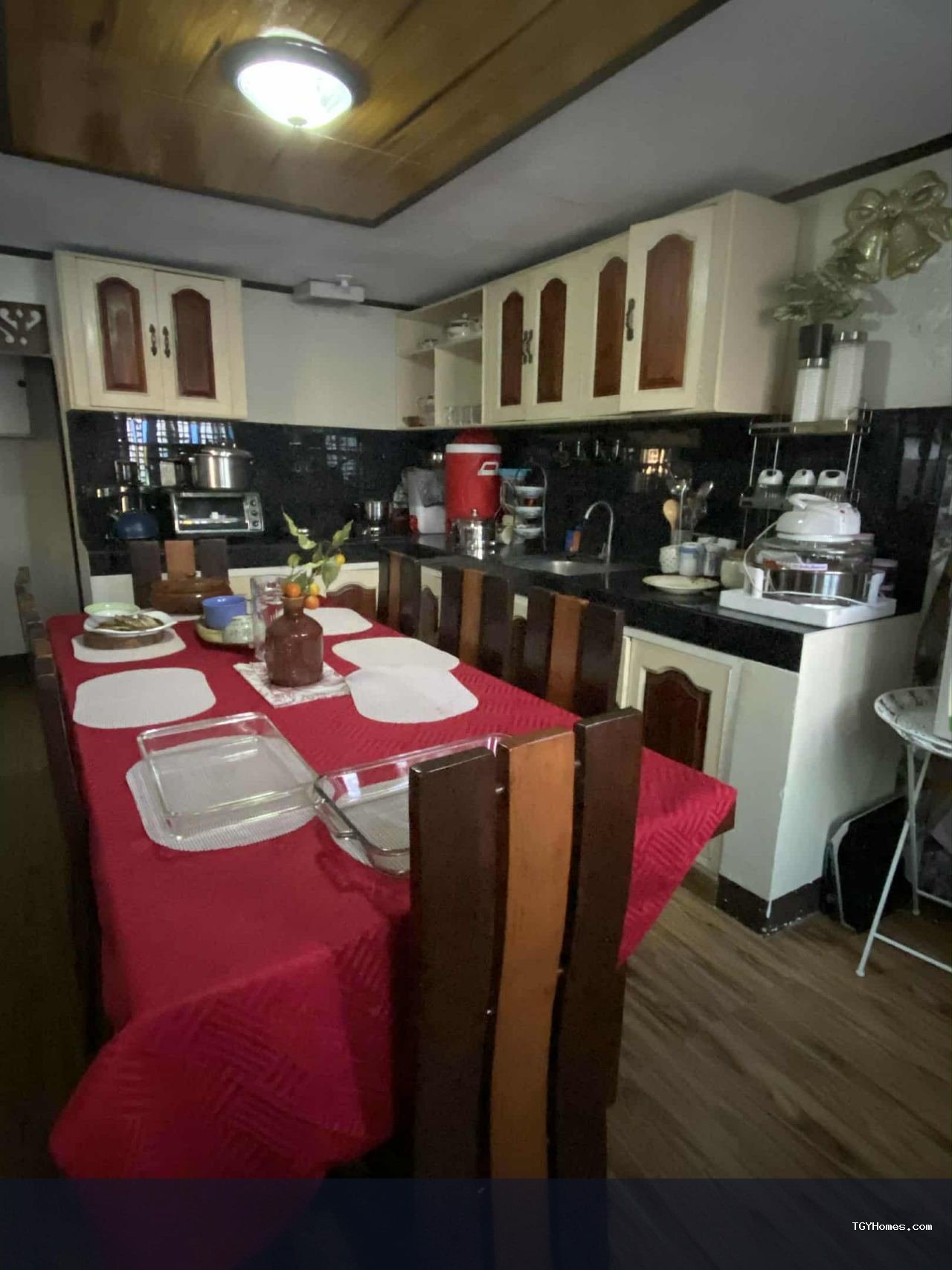 5 Bedroom House and Lot in Pulong Bunga, Silang