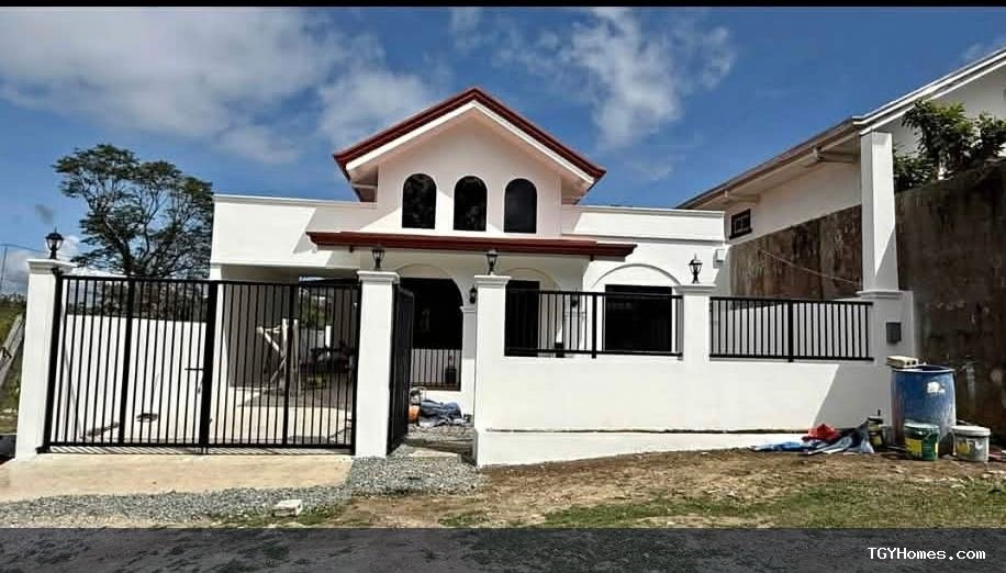 Spanish Revival 2 Bedroom Home near Happy Road, Tagaytay