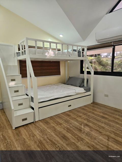 5bedrooms 5bathroom With jacuzzi